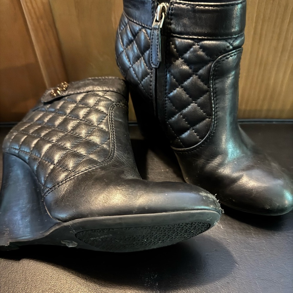 Tory Burch 6.5 Quilted wedge bootie black leather Leila gold logo Shoes